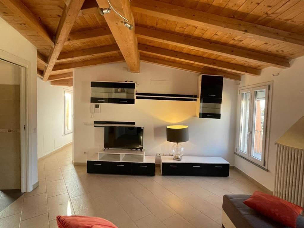 New Downtown Apartment Vigevano Exterior photo